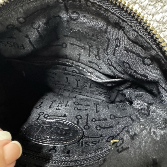 Fossil Maddox Black Leather Zipper Closure Credit Card Crossbody Bag - Picture 6 of 6